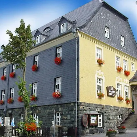 Burghotel Hotel *